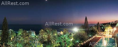 Amathus Beach Hotel 14